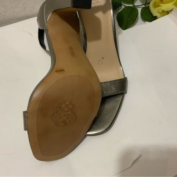 NEW Vince Camuto thick Heeled Sandals size 10/42 silver - Picture 11 of 12